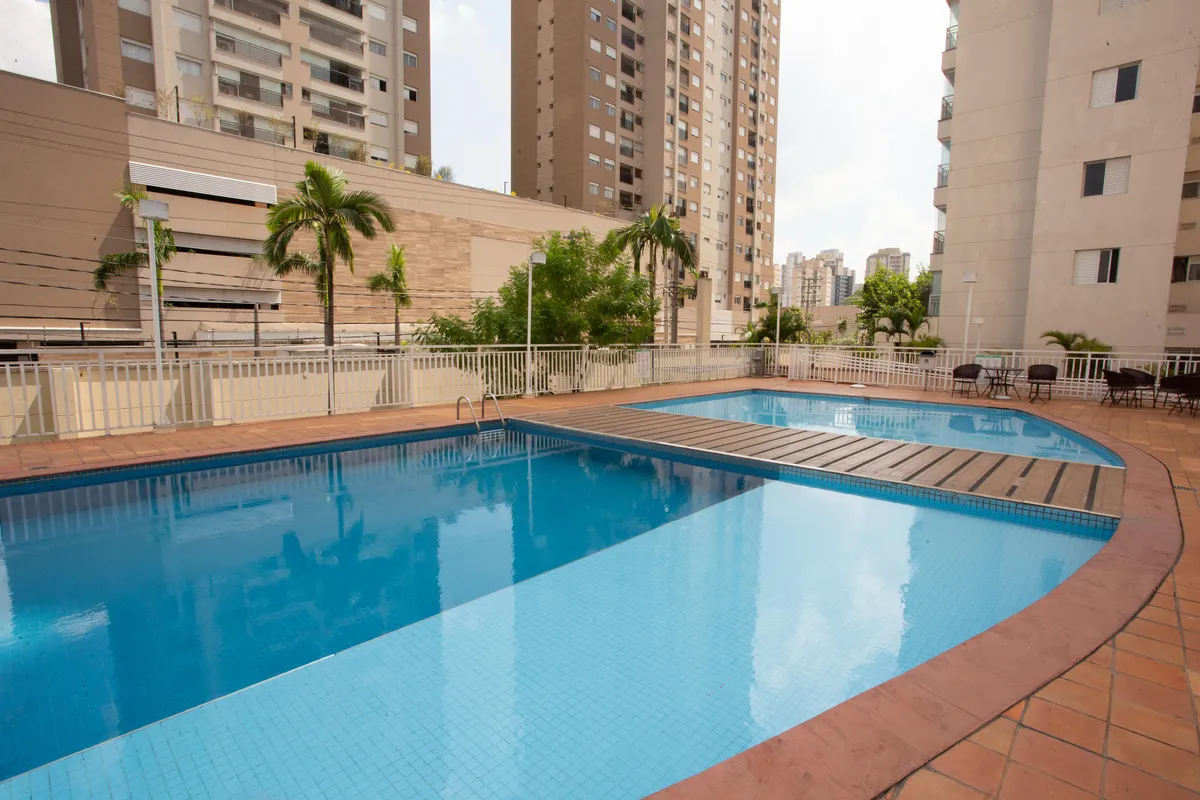 Piscina do condomínio clube Giardino Bella Vita