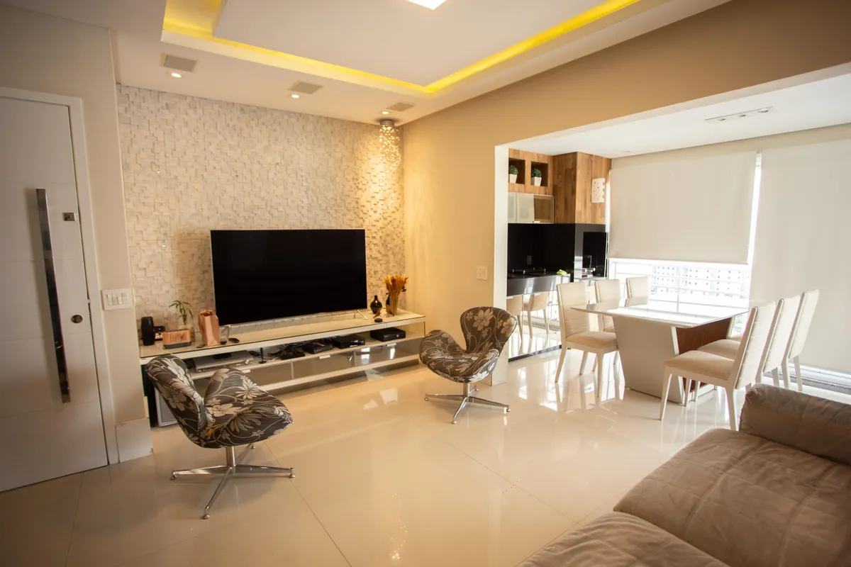 Sala ambientada com varanda integrada